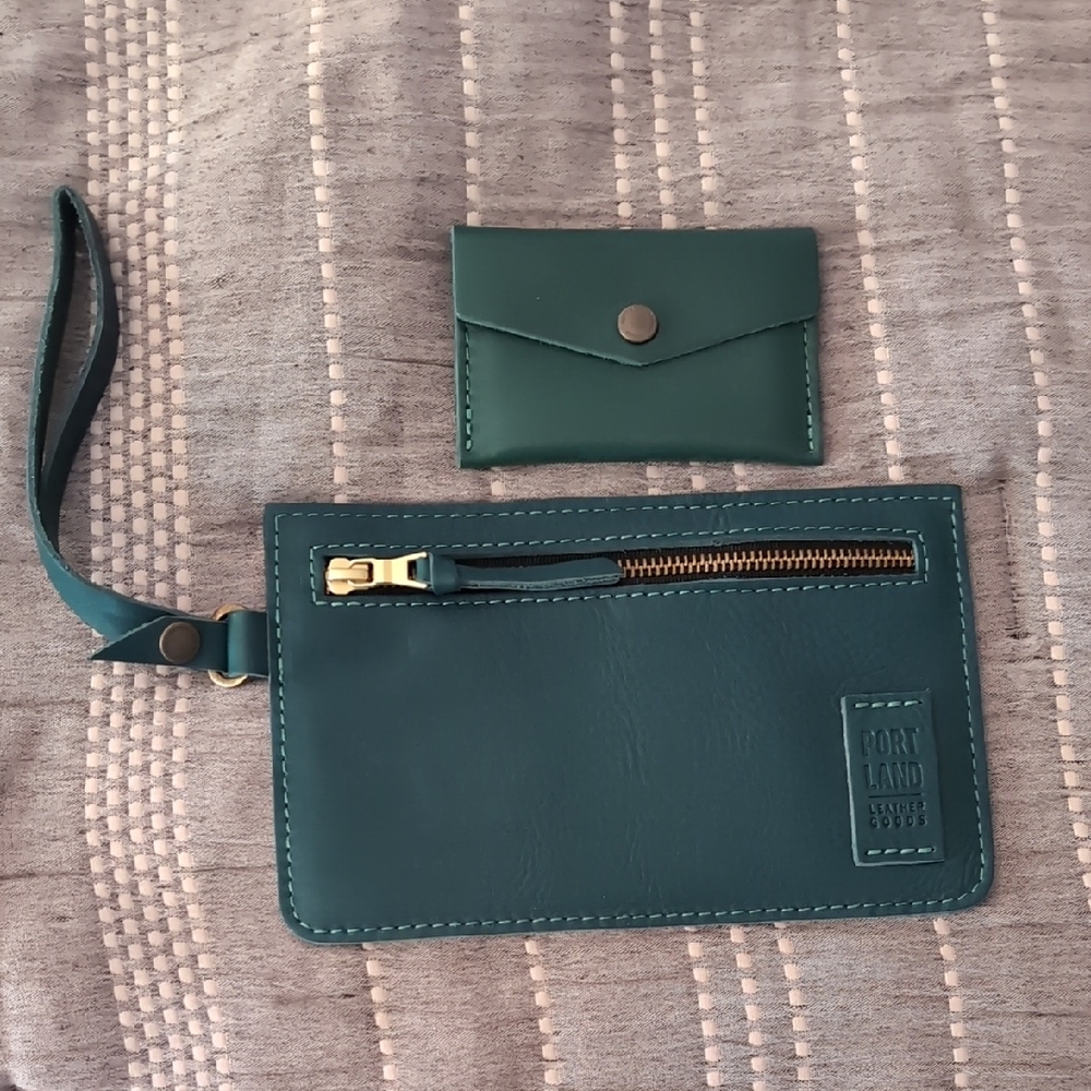 Portland Leather Adriana + Mini Envelope: Peacock